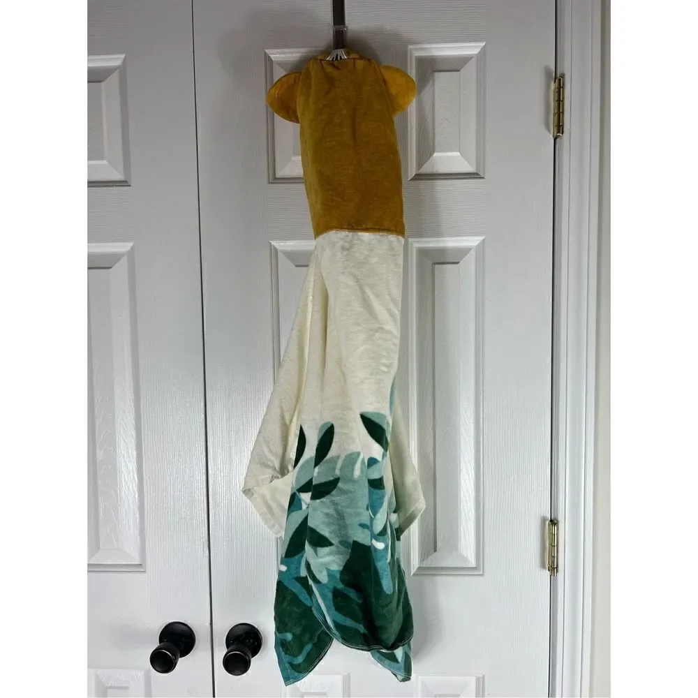 NWOT Marmalade Hooded Bath Towel